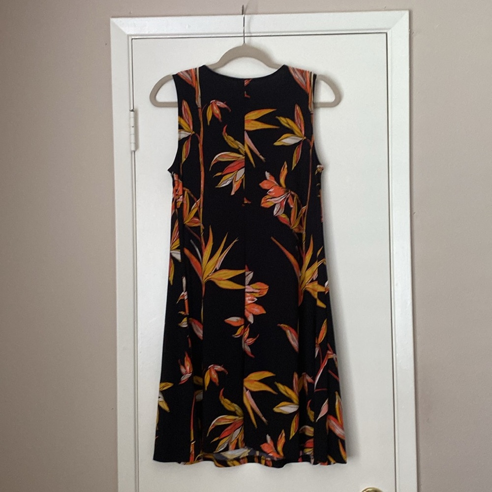 AK Dress - Picture 4 of 4